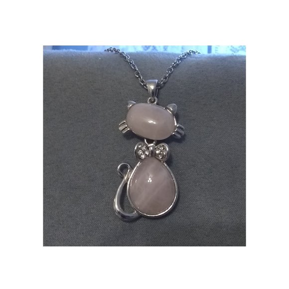 Rose Quartz Cat Necklace - Picture 4 of 5